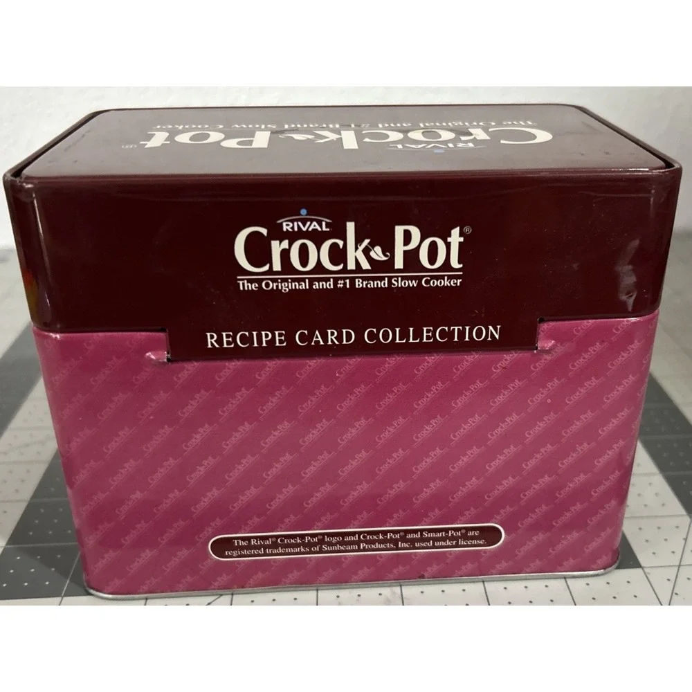 Rival Crock Pot Recipe Card Collection in Tin Box Never Used Include BLANK cards